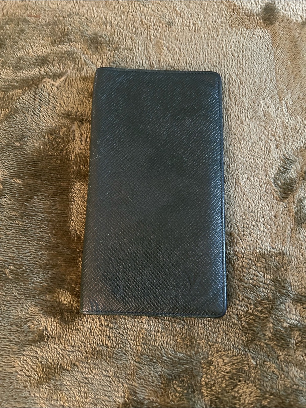 Authentic Louis Vuitton Epicea Green Taiga Leather Long Wallet / Billfold